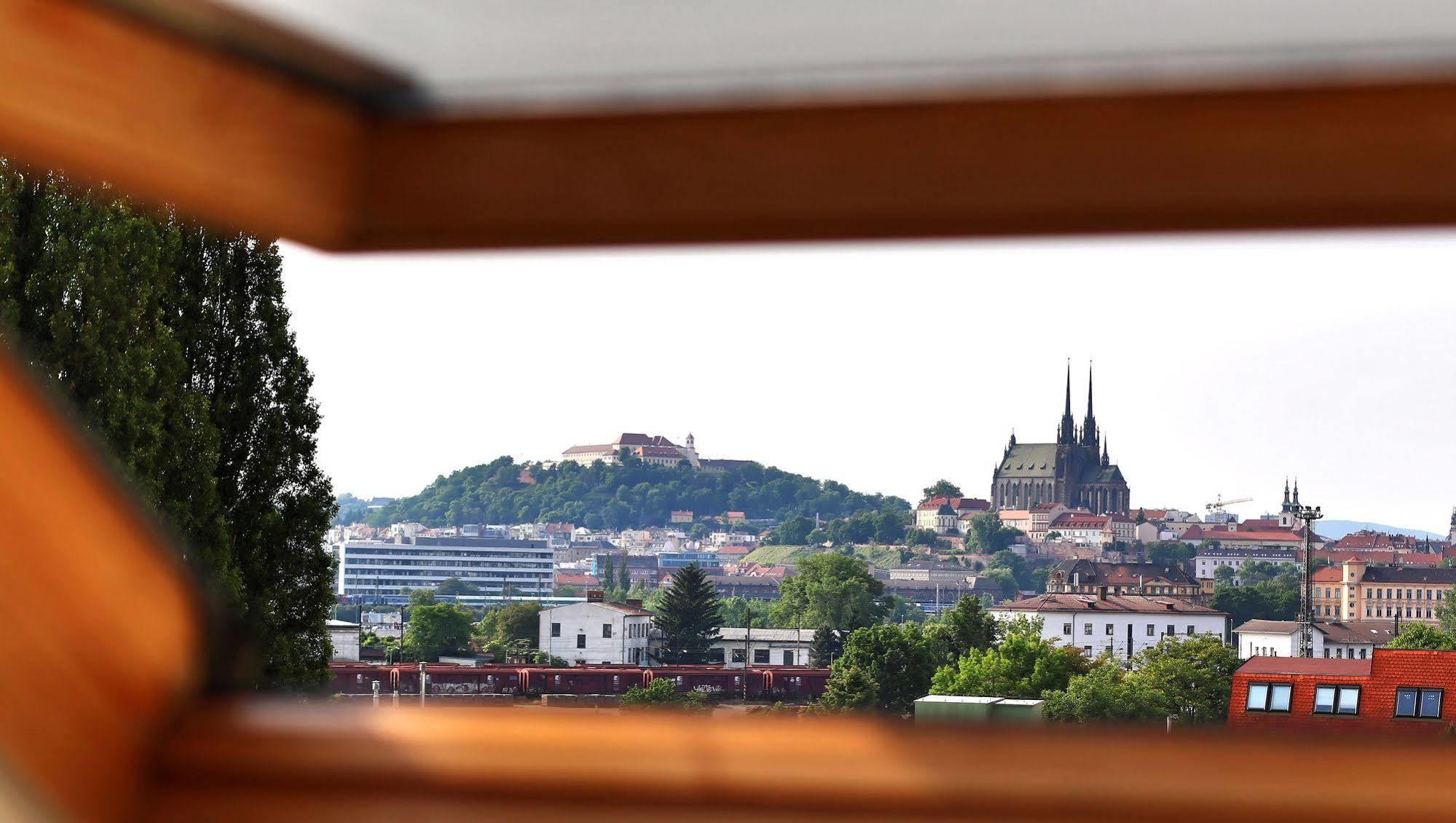 City Apart Hotel Brno Exterior foto